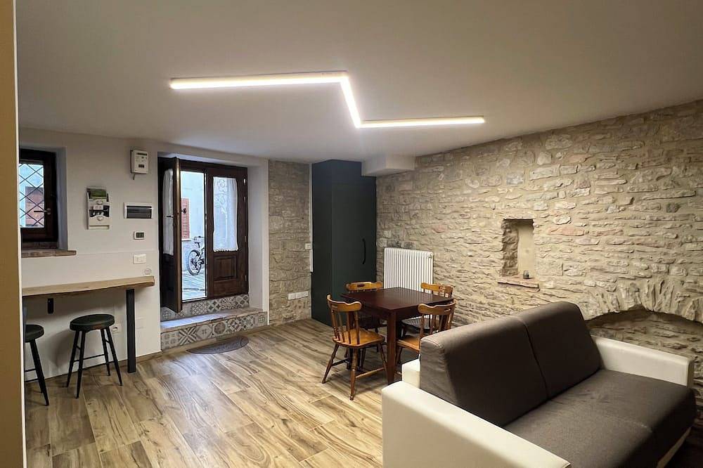 Appartamento intero, Casa Reggiaio - Il tuo angolo di serenità nel cuore storico di Gualdo Tadino. in Gualdo Tadino, Perugia e dintorni