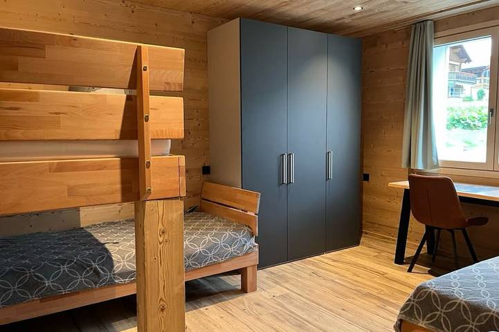 Appartement entier, Nouvel appartement de vacances au cœur de SkiArena Andermatt Sedrun avec golf intérieur in Sedrun, Tujetsch
