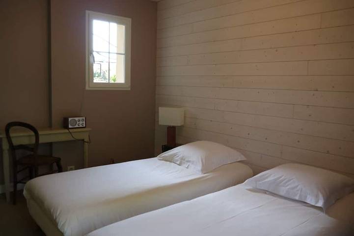 Location de vacances pour 4 personnes, avec balcon dans Plage Du Port Meleu Prefailles - 4