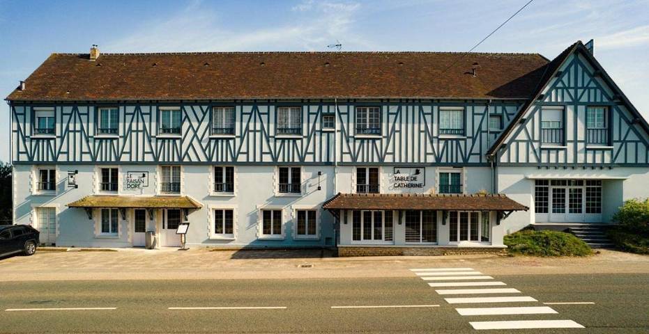 Hôtel pour 2 personnes, avec jardin à Fontenai-sur-Orne