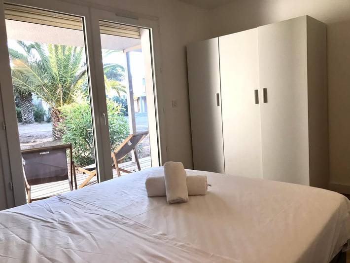 Gîte pour 6 personnes, avec terrasse dans Cala Rossa - 3