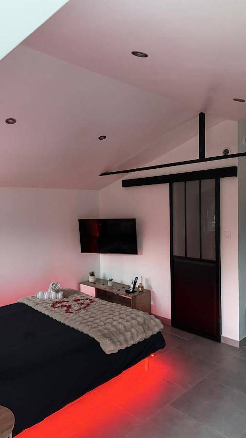 Escapade Cosy - Studio & Spa in Prignac-et-Marcamps, Région de Blaye