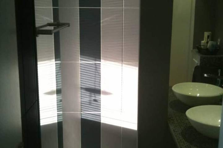 Entire apartment, Luxury studio 1st line Ocean for 2 persons in Biarritz, Bayonne region