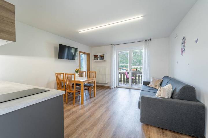 Ferienwohnung für 4 Personen, mit Ausblick und Garten sowie Pool - 1