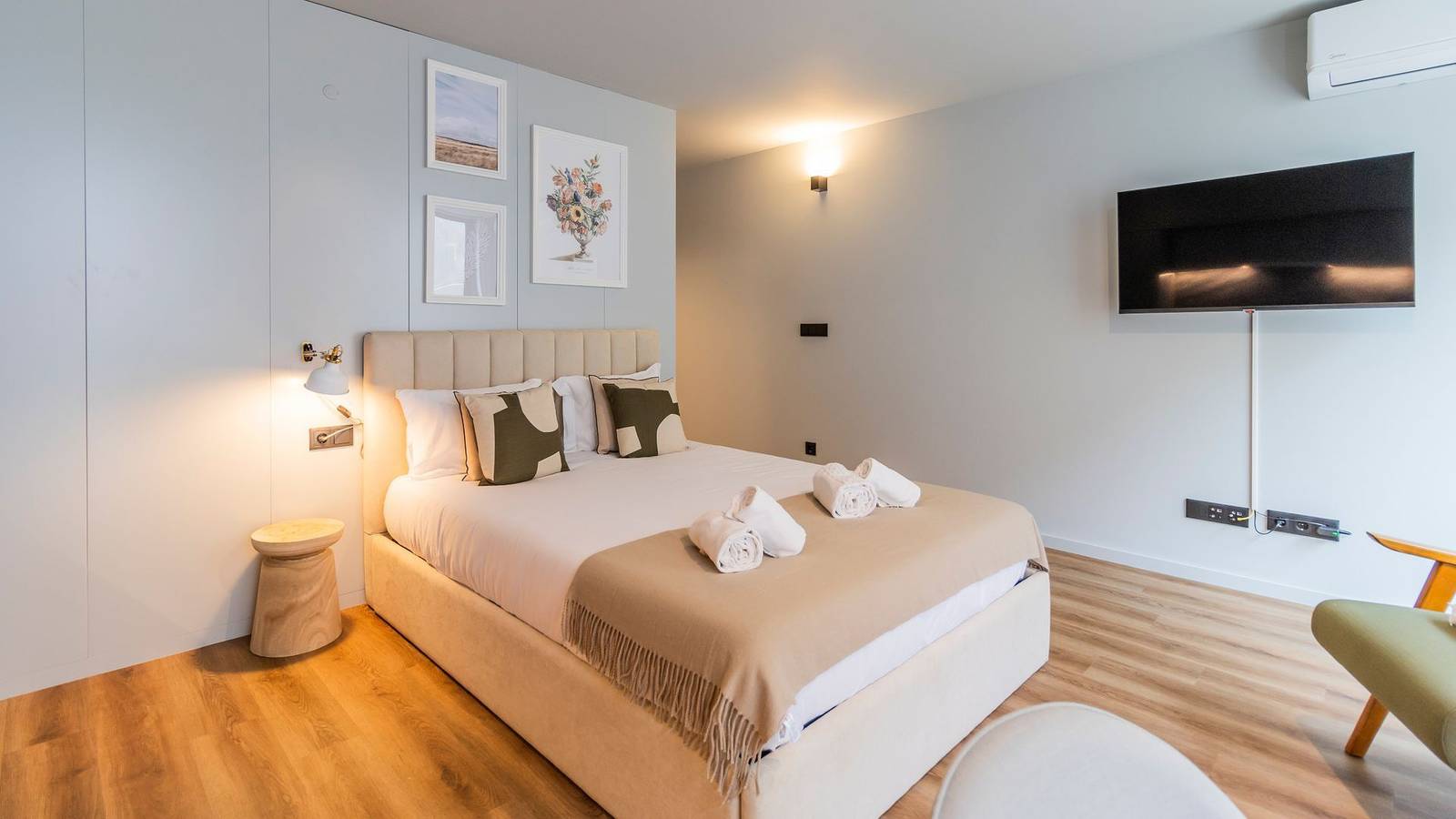 Apartamento inteiro, Ruah B - Bright Studio by Lovelystay in Mafamude e Vilar do Paraíso, Distrito do Porto