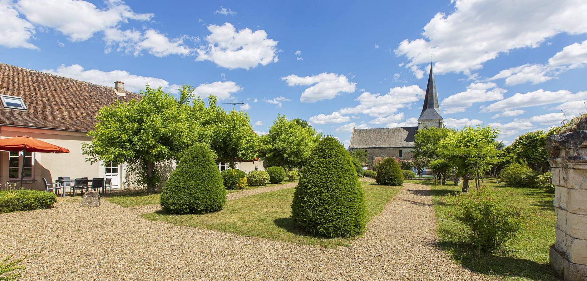 Gîtes du Manoir de la Voûte - ensemble de 2 gîtes in Pouillé, Région de Romorantin-Lanthenay