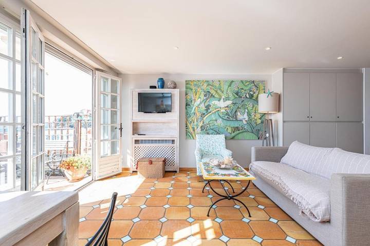 Gîte pour 4 personnes, avec Balcon et Terrasse ainsi que Piscine et Vue dans Plage Du Golfe Bleu Roquebrune Cap Martin - 3