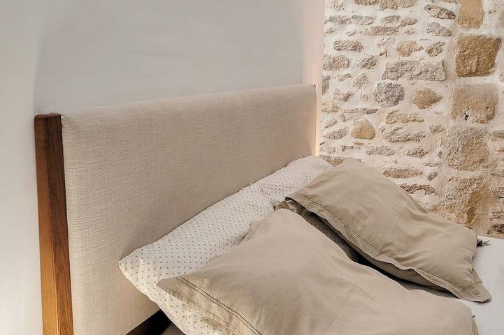 Gîte pour 4 personnes, avec jardin à Montaren-et-Saint-Médiers - 3