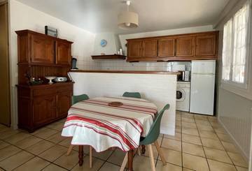Maison De Vacances pour 2 Personnes dans Uhart-Cize, Région de Bayonne, Photo 1