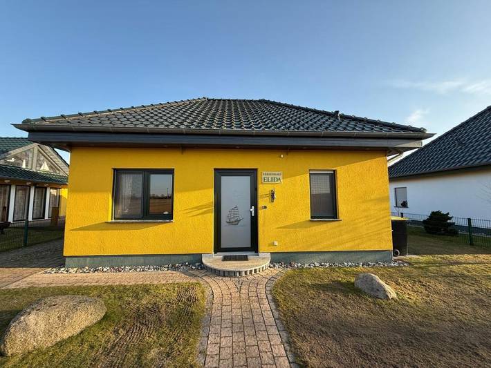 Ferienhaus für 5 Personen, mit Terrasse und Garten in Neeberg