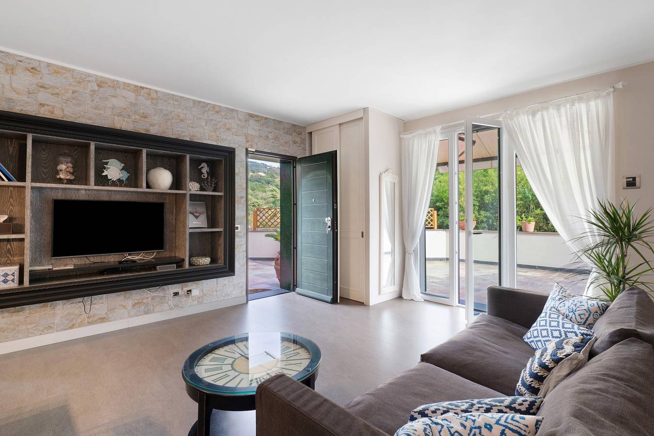 Villa 'Due Ulivi' avec terrasse privée, jardin privé et Wi-Fi in Commune de Lavagna, Riviera di Levante