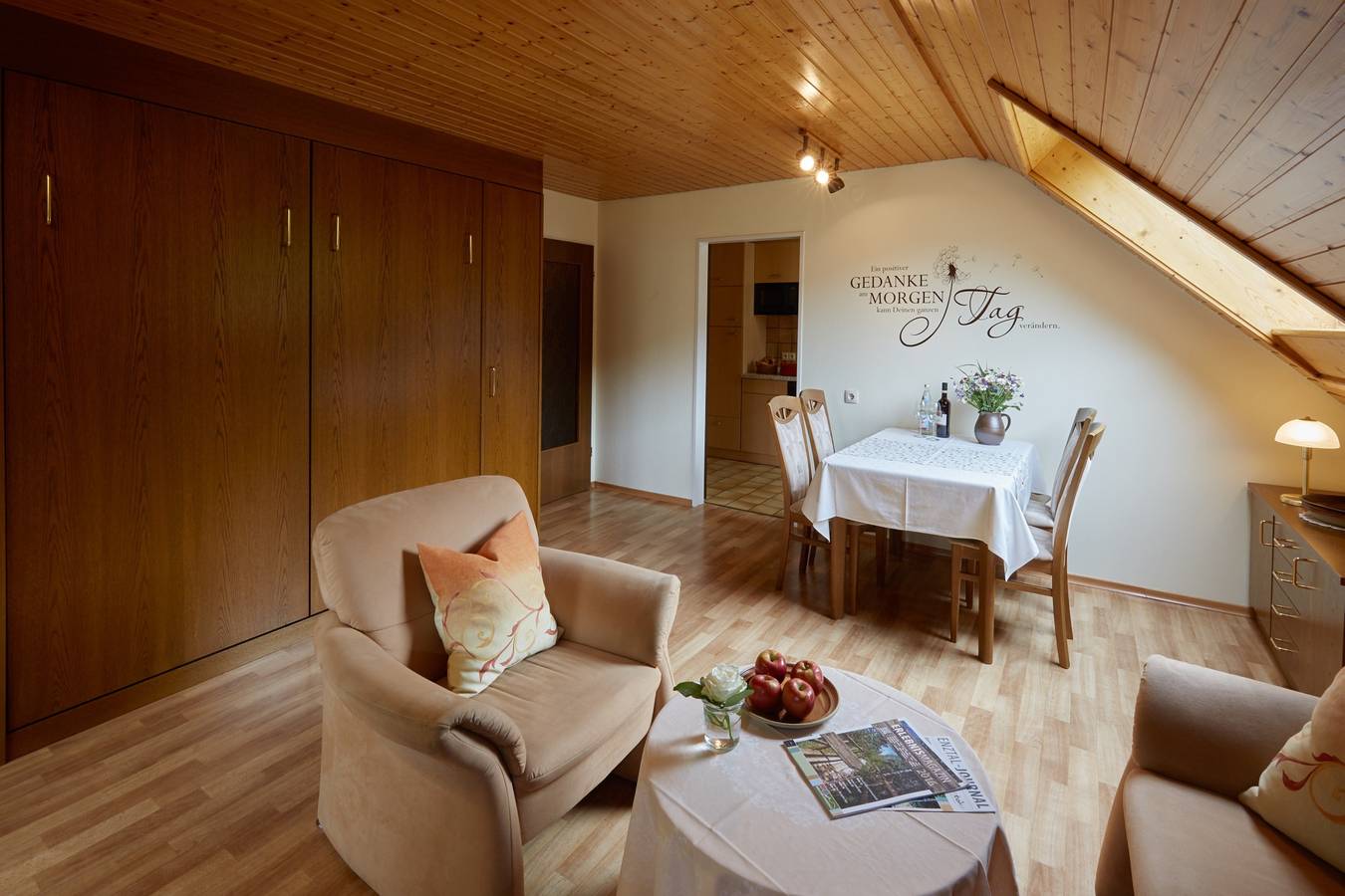 Ganze Wohnung, Ferienwohnung '55m²' mit Bergblick, Gemeinschaftsgarten und Wi-Fi in Enzklösterle, Nordschwarzwald