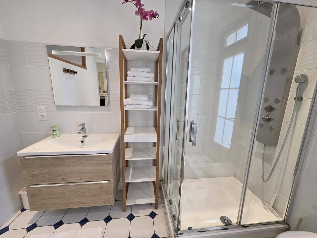 Double Room in Angoulême, Charente