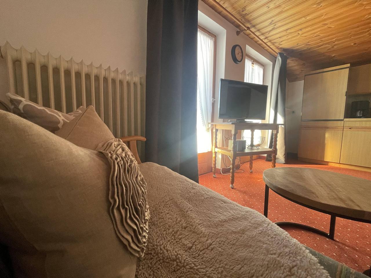 Ganze Ferienwohnung, "Landliebe" Fewo/1 Schlafraum/Bad,Wc in Wallgau, Walchensee