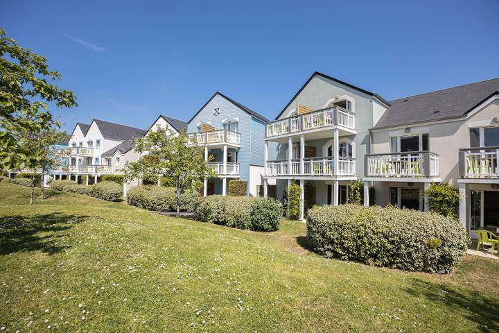 Gîte pour 4 personnes, avec Terrasse et Jardin à Courseulles-sur-Mer - 2