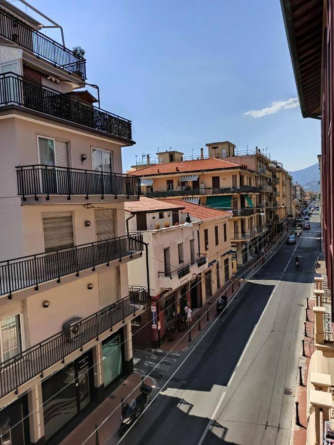 Casa Odello suite and the sea in Bordighera, Riviera di Ponente