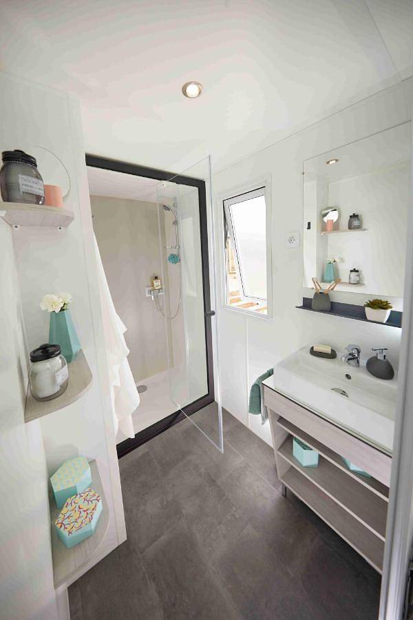 Mobile Home in Saint-Julien-de-Lampon, Quercy
