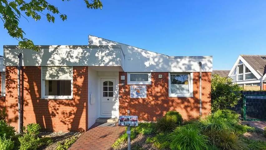 Ferienhaus für 4 Personen, mit Terrasse und Garten in Bensersiel - 2