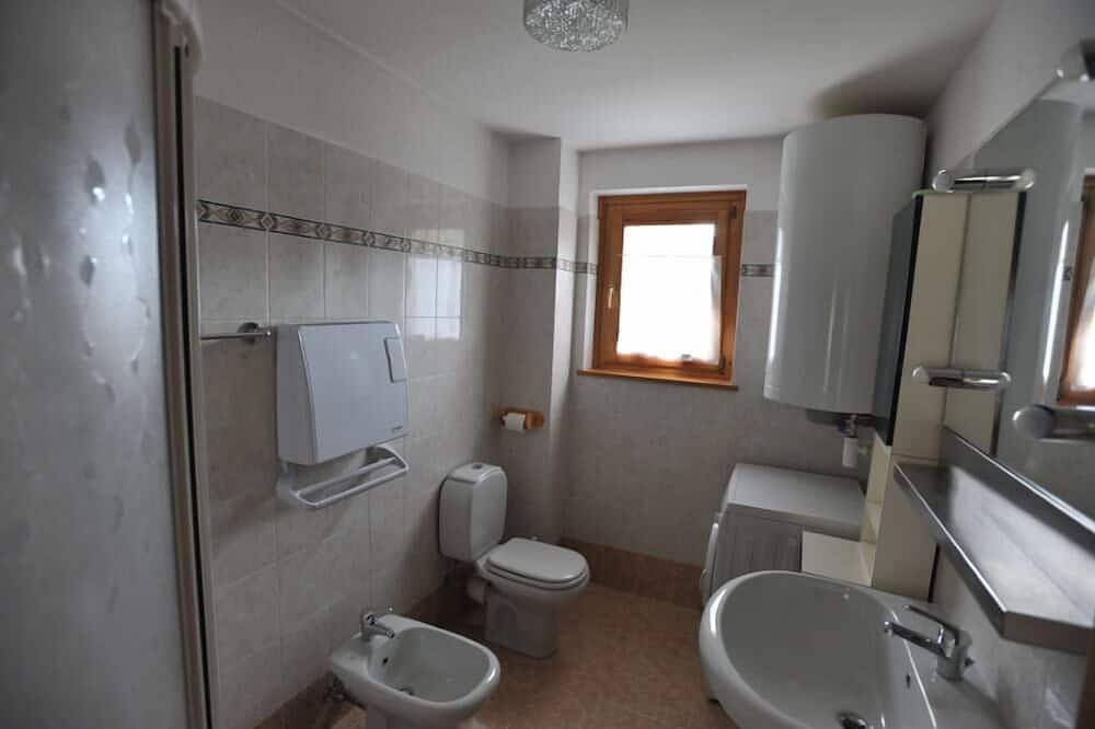 Ganze Wohnung, Apartment 100 mt from the center, excellent view of Mont Blanc glaciers in Les Houches, Mont-Blanc-Massiv