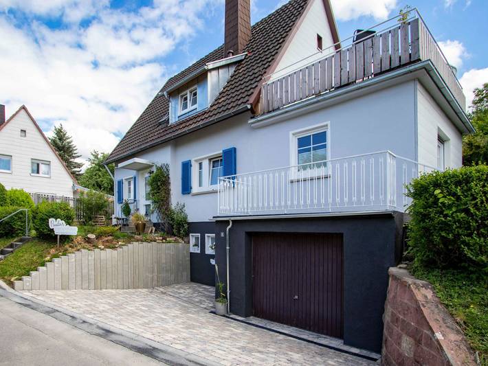 Ferienwohnung für 3 Personen, mit Balkon und Terrasse sowie Garten in Buchen