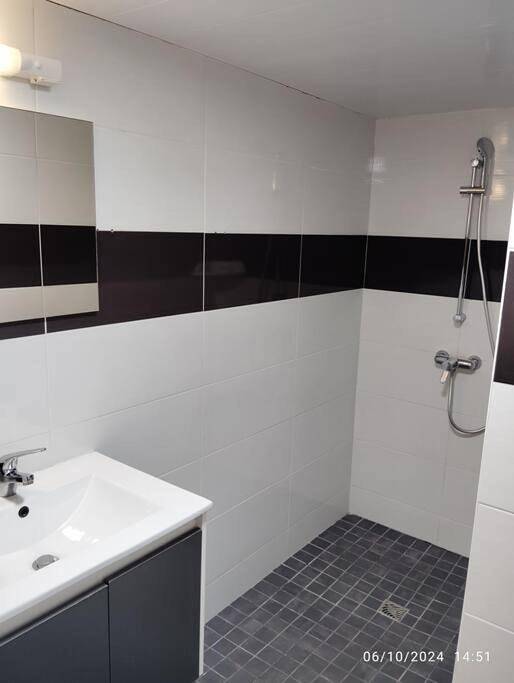 Gîte pour 5 personnes à Kourou - 4