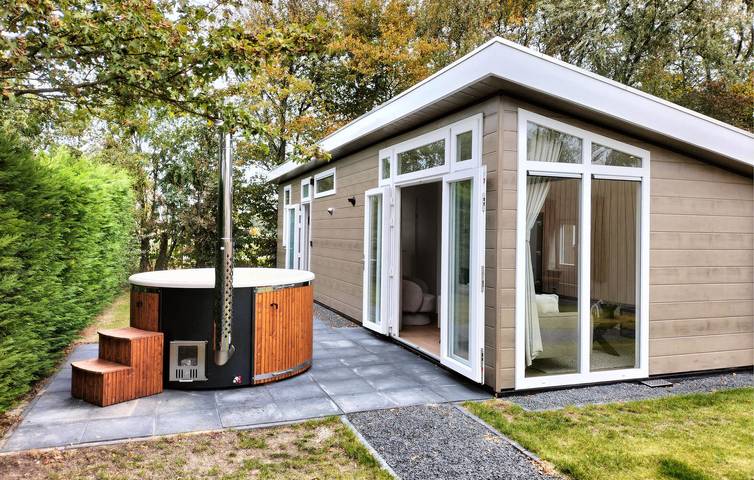 Vakantiehuis voor 4 personen, met terras en tuin in Heinkenszand