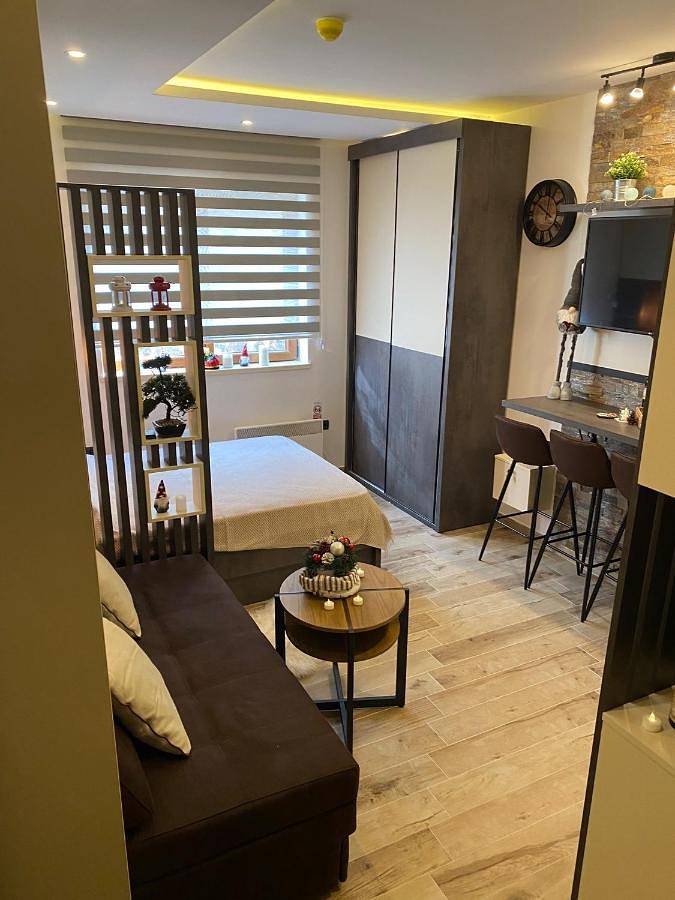 Appartement de vacances pour 3 personnes, avec vue et sauna ainsi que piscine et jardin - 1
