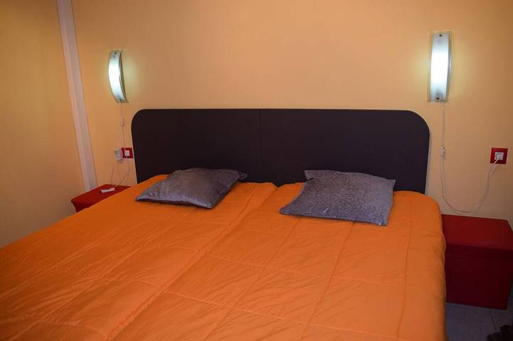 Chalet für 8 Personen, mit Terrasse und Garten in Empuriabrava - 2