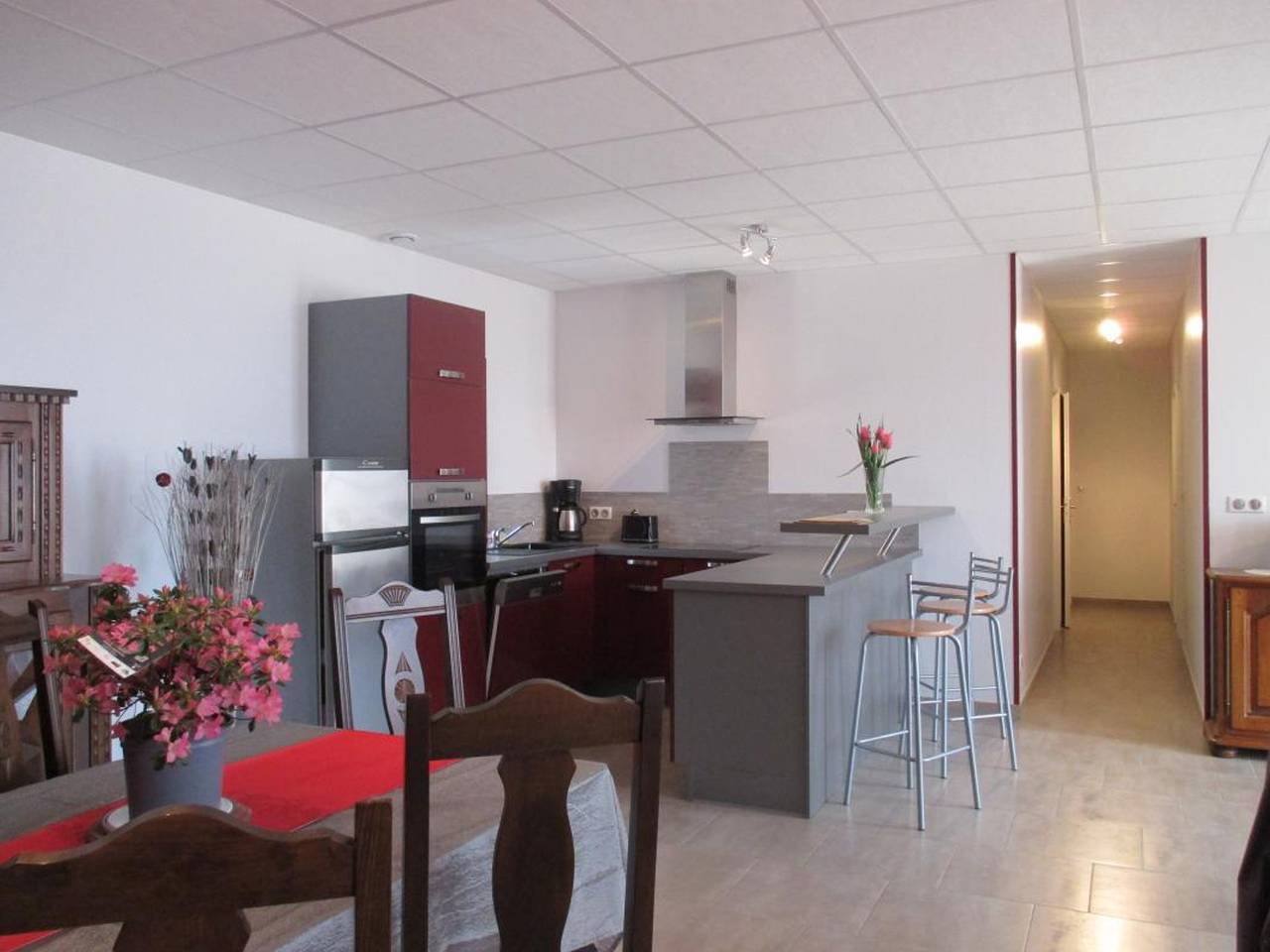 Renovierter Bauernhof mit Spa, Spielzimmer und Kinderaktivitäten in Cressanges, Allier