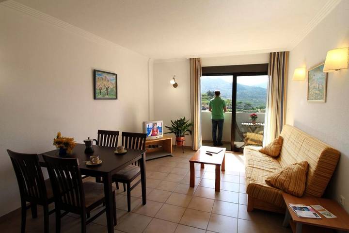Apartamento para 3 personas, con jardín en Benimantell