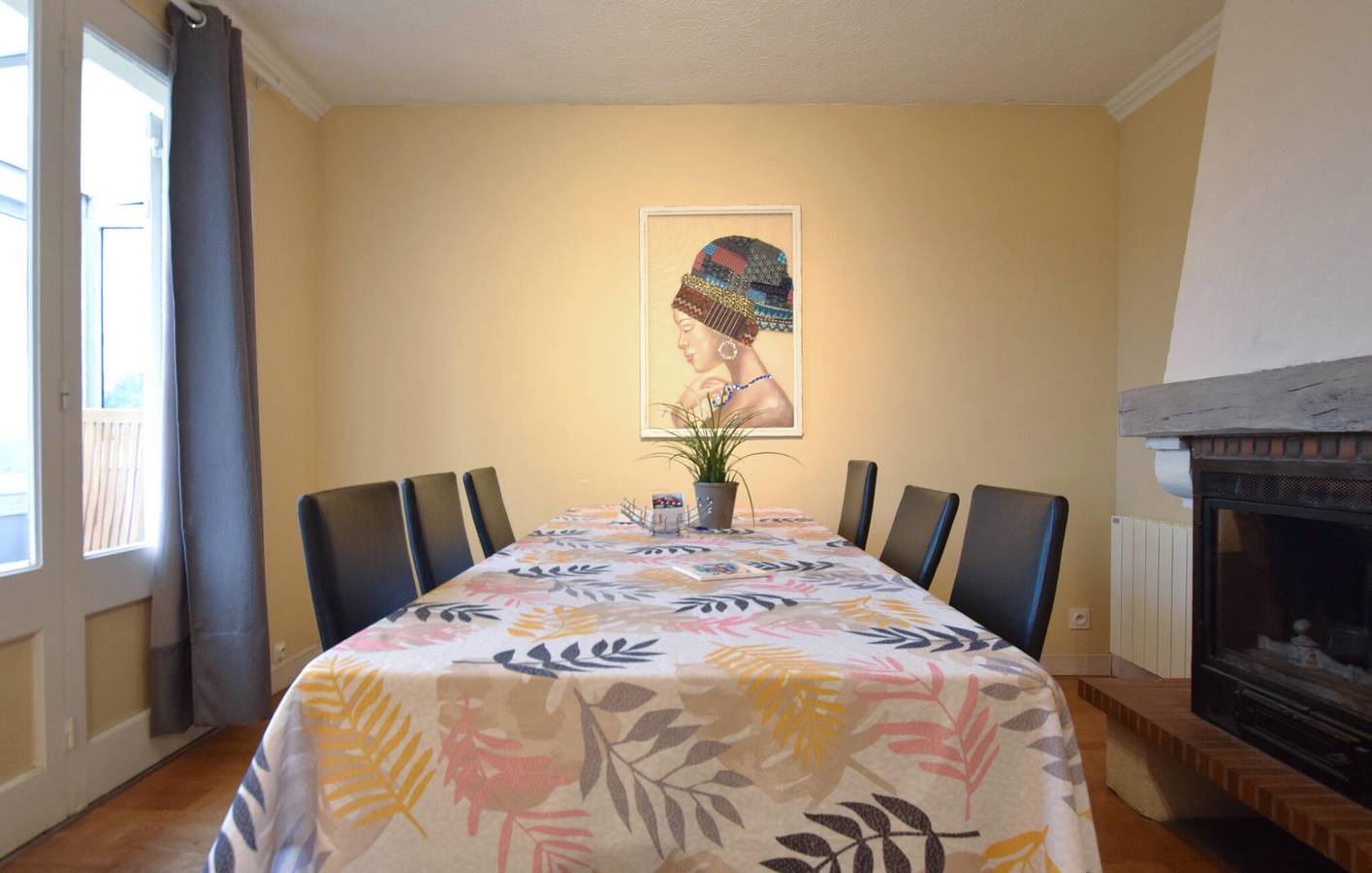 Acogedor apartamento con jardín, pista de petanca, WiFi y aparcamiento, cerca del centro de la ciudad. in Équemauville, Region de Lisieux