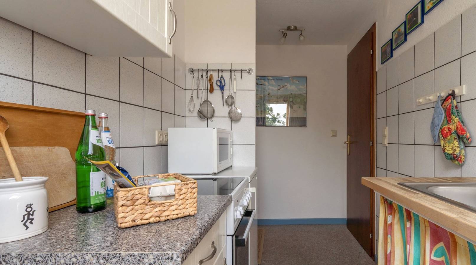 Ganze Wohnung, Ferienwohnung Silbermöwe" mit Gemeinschaftsterrasse, Gemeinschaftsgarten und Wi-Fi in Nordstrand (Gemeinde), Nordseeküste
