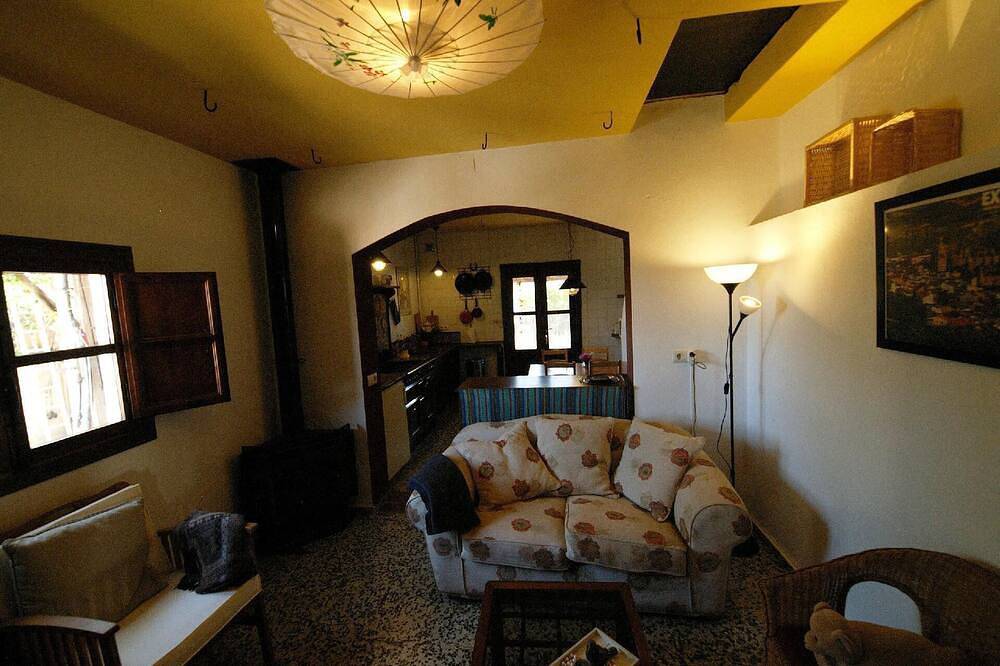 Holiday house Alcuescar for 1 - 5 persons with 3 bedrooms - Farmhouse in Alcuéscar, Cáceres Region