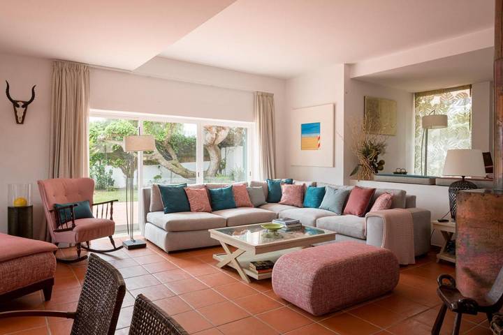 Casa de férias para 9 pessoas, com Terraço e Jardim e ainda Piscina em Praia das Maçãs