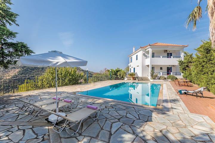 Villa für 6 Personen, mit Balkon und Garten - 1