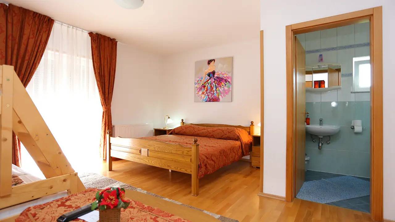 Chambre pour 4 personnes in Rudanovac, Lacs de Plitvice