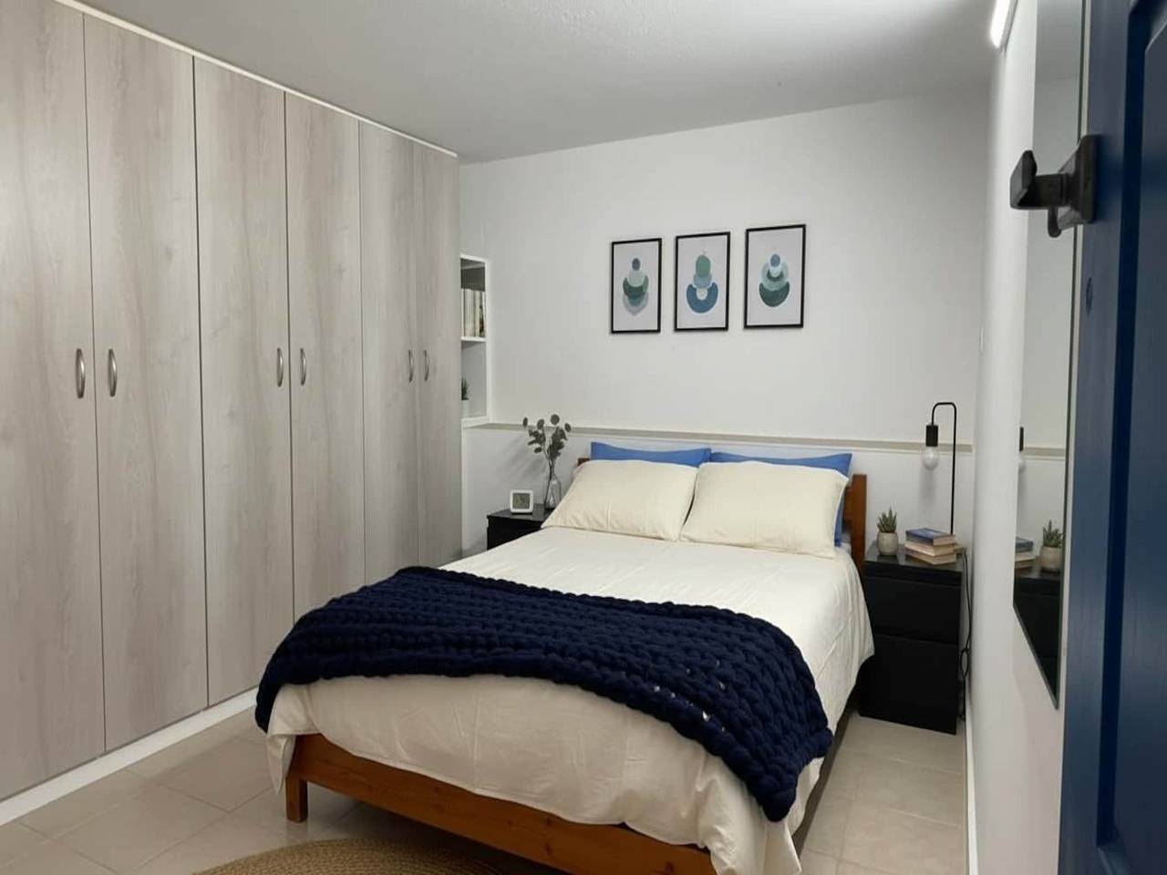 Apartamento entero, Suite Paros con balcón y aparcamiento. in Paros