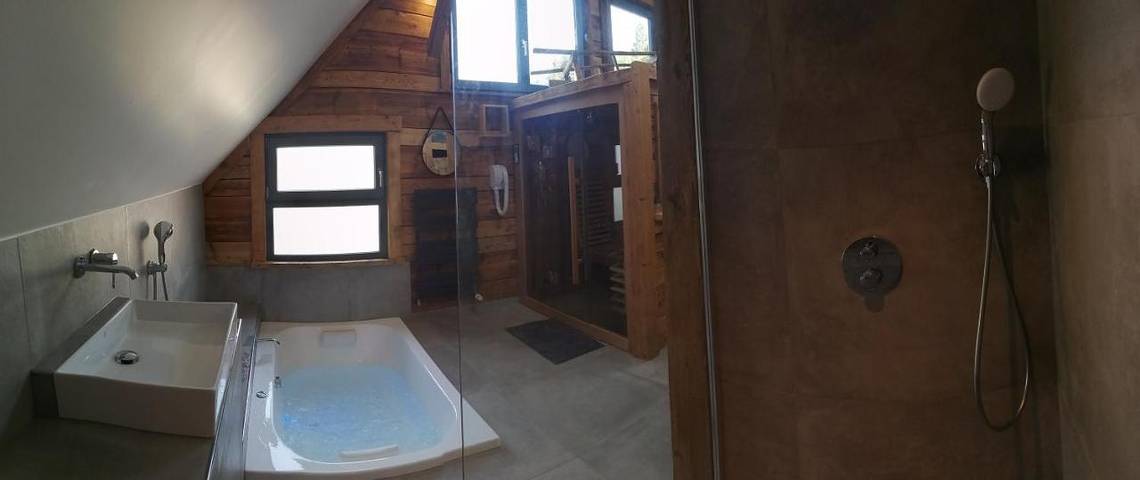 Location de vacances pour 2 personnes, avec sauna ainsi que jardin et jacuzzi à Stosswihr - 4
