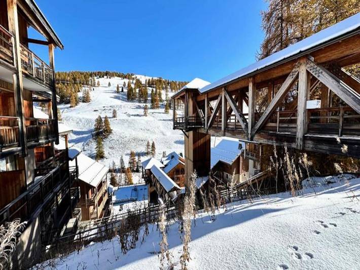 Chalet pour 6 personnes, avec balcon et piscine, adapté aux familles à Vars
