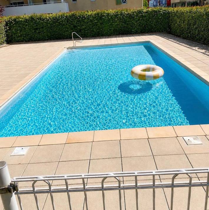 Appartement de vacances pour 4 personnes, avec Balcon et Terrasse ainsi que Piscine et Vue
