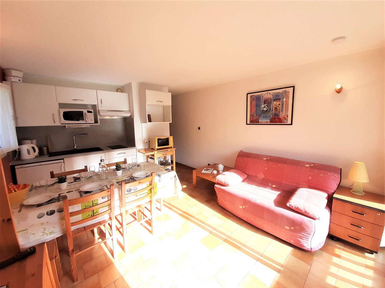 Entire apartment, Cozy 2Br Apt for 6 with Balcony, Parking & Ski Locker in Saint-Lary-Soulan in Saint-Lary-Soulan, Pyrenees National Park
