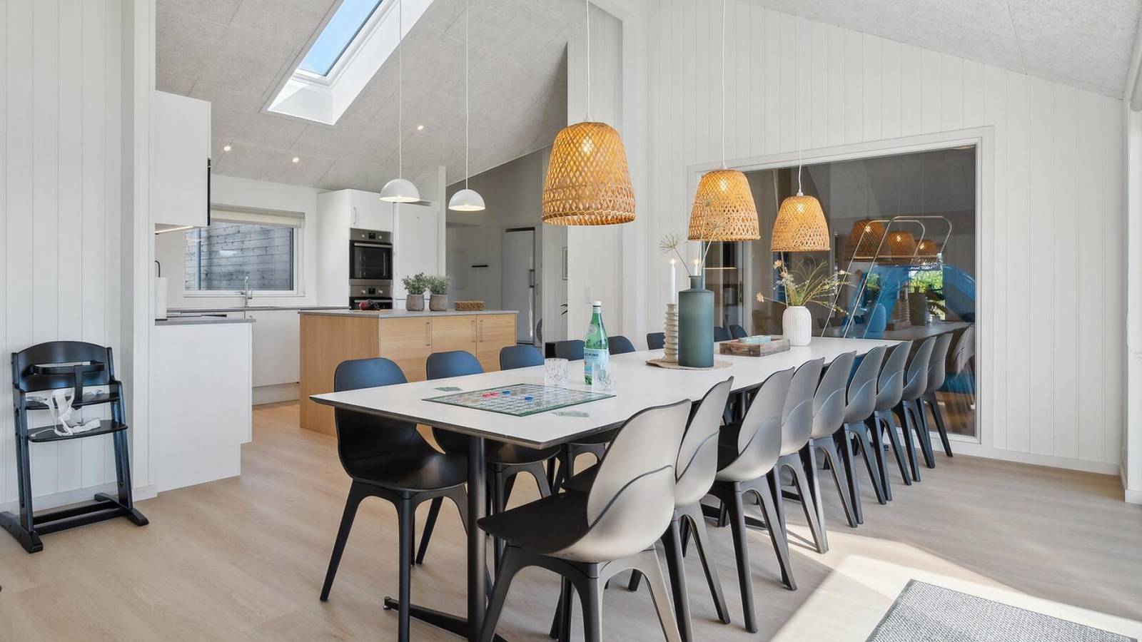 776 – Ferienhaus mit Pool in Ivenack für 18 Personen in Ivenack, Mecklenburgische Seenplatte