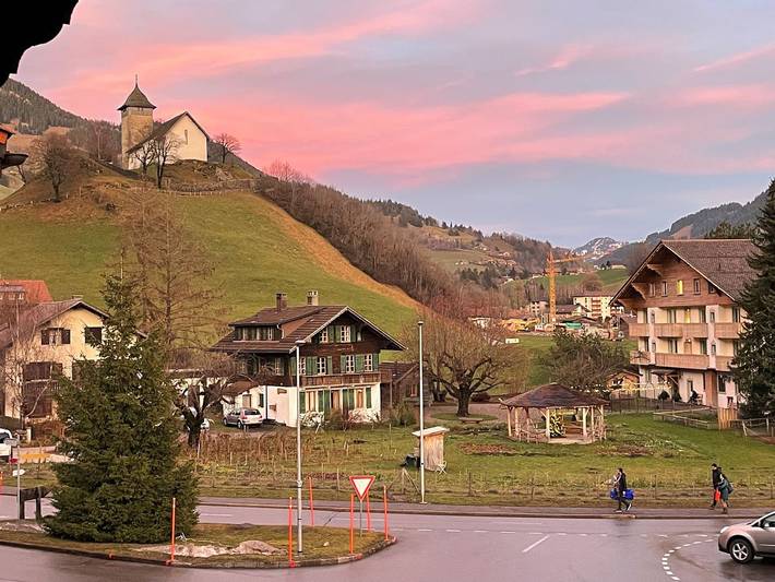 Entire holiday apartment, Chalet Nostalgie - 2 chambres à coucher, 80m², 5 personnes in Château-d' Œx, Pays-d'Enhaut Region