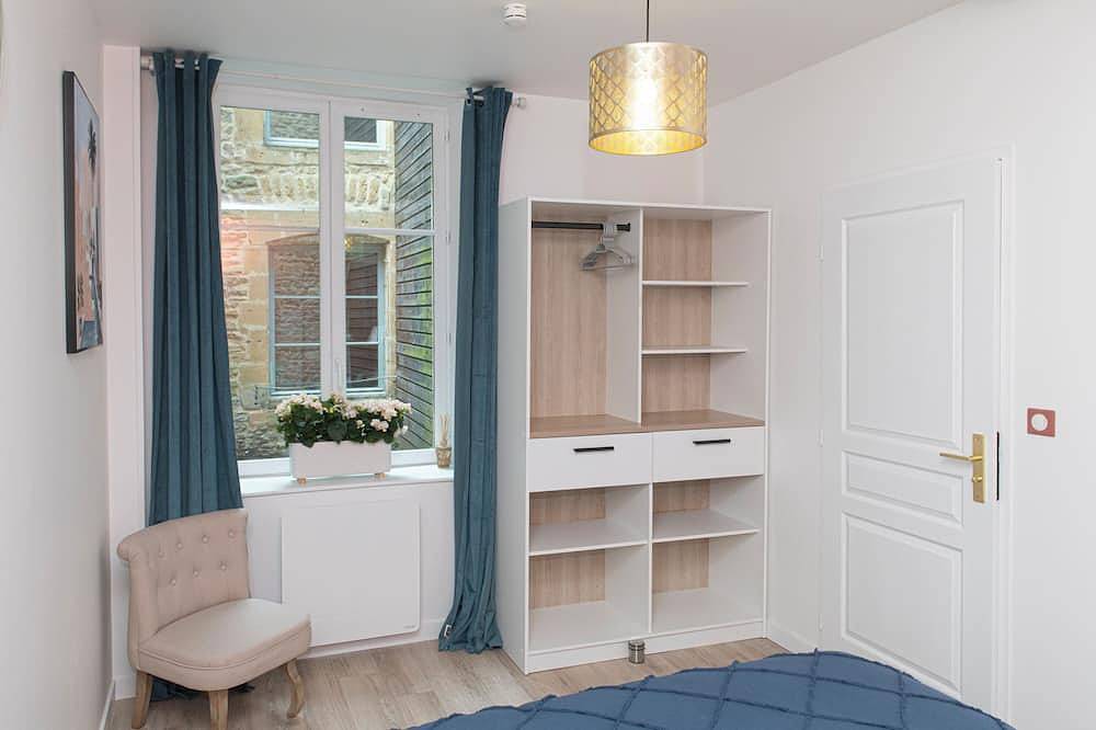 Entire apartment, L'élégant des Remparts, Avec vue sur Chateau-fort in Sedan, Ardennes