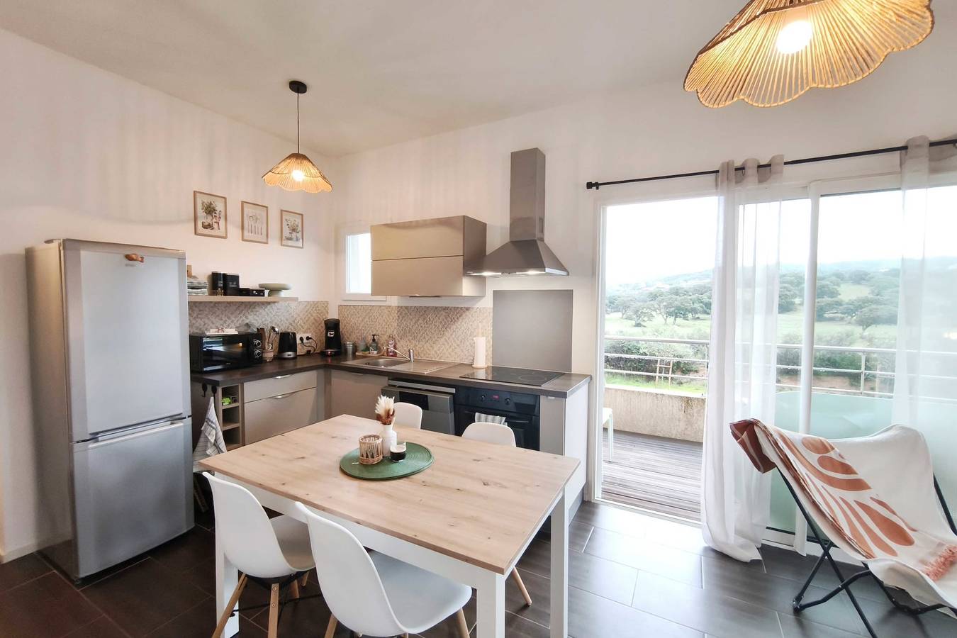 Ganze Wohnung, Bright apartment in Albitreccia, near beach in Albitreccia, Ajaccio und Umgebung