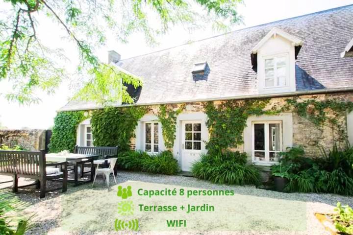 Location de vacances pour 8 personnes, avec vue et jardin à Regnéville-sur-Mer