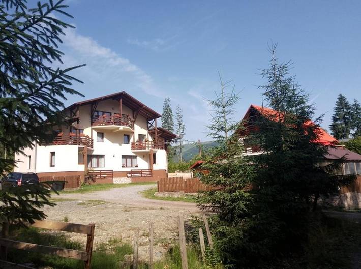 Gîte pour 2 personnes, avec Balcon et Terrasse ainsi que Jardin et Vue