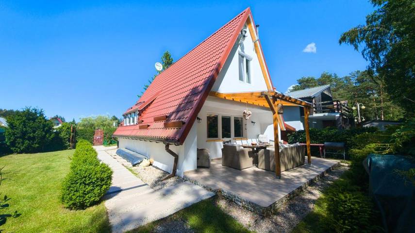 Domek letniskowy dla 6 osób, z ogród i widok, Dla rodziny w Rowy