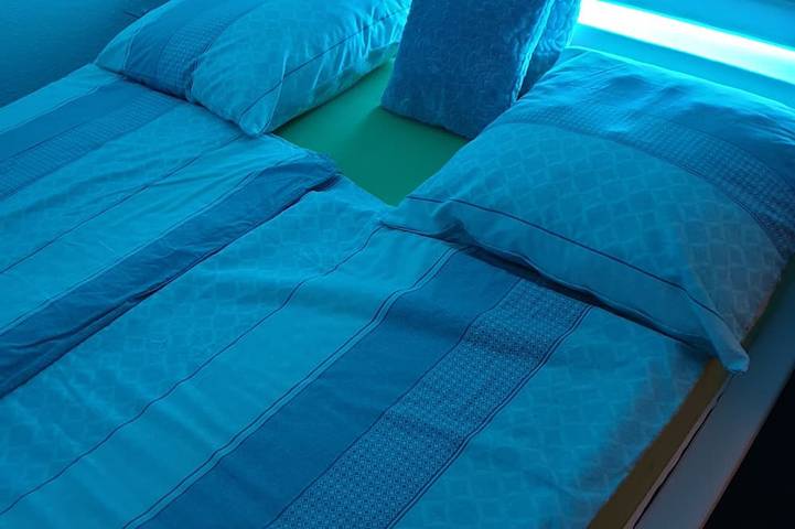 Ferienwohnung für 4 Personen, mit Balkon und Whirlpool sowie Garten und Pool in Freital - 4