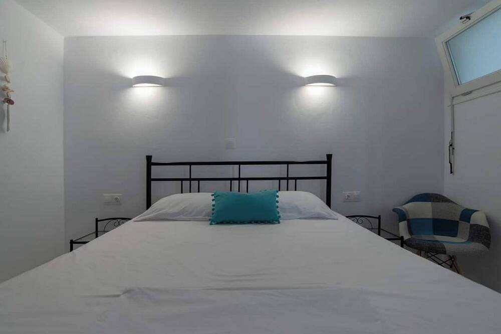 Hh Bluewater | Luxury house by the sea in Paros